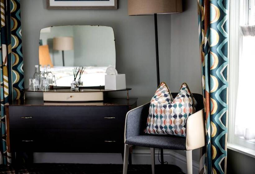 סוויטה, The Marquis Of Granby