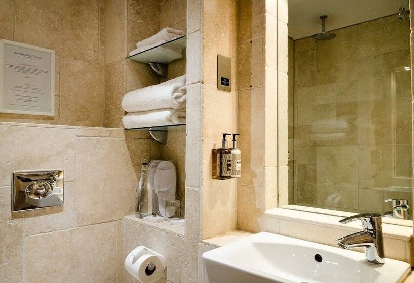 غرفة قياسية, The Old House At Home