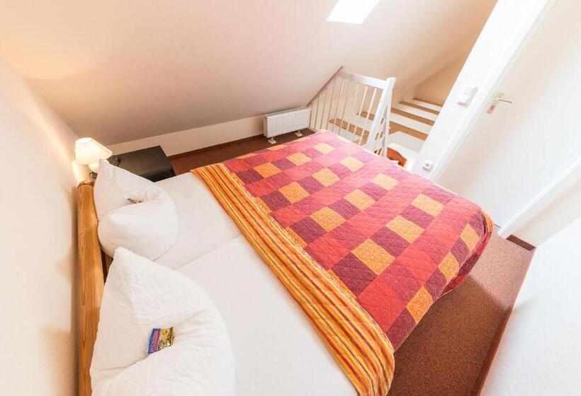 Семейный Номер, Ostseehotel Rike