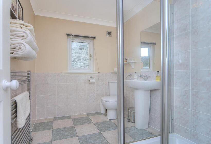 اتاق سوپریور, Knap Guest House