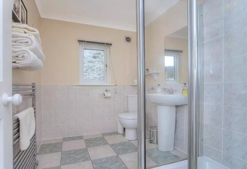 スーペリアールーム, Knap Guest House
