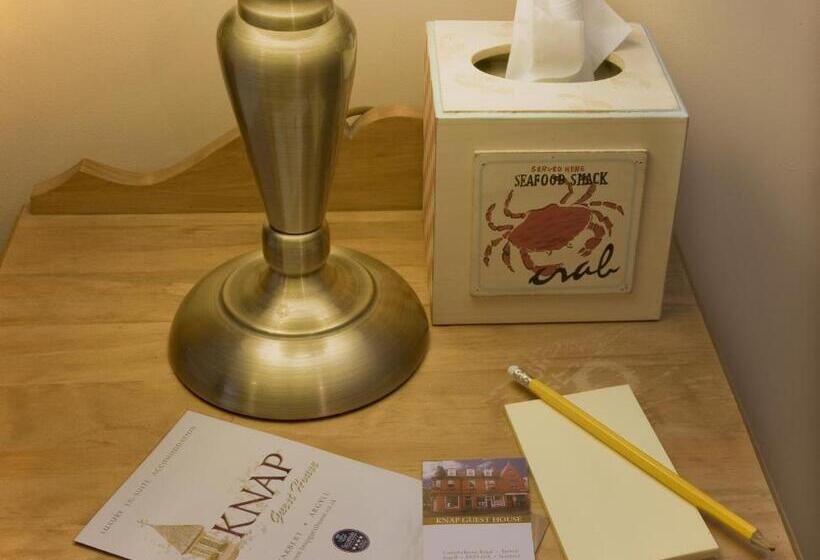 اتاق استاندارد, Knap Guest House