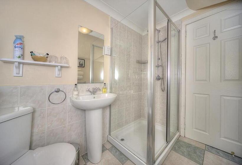 اتاق استاندارد, Knap Guest House