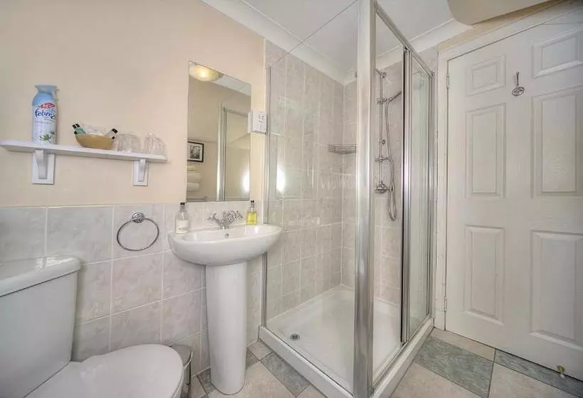 スタンダードルーム, Knap Guest House