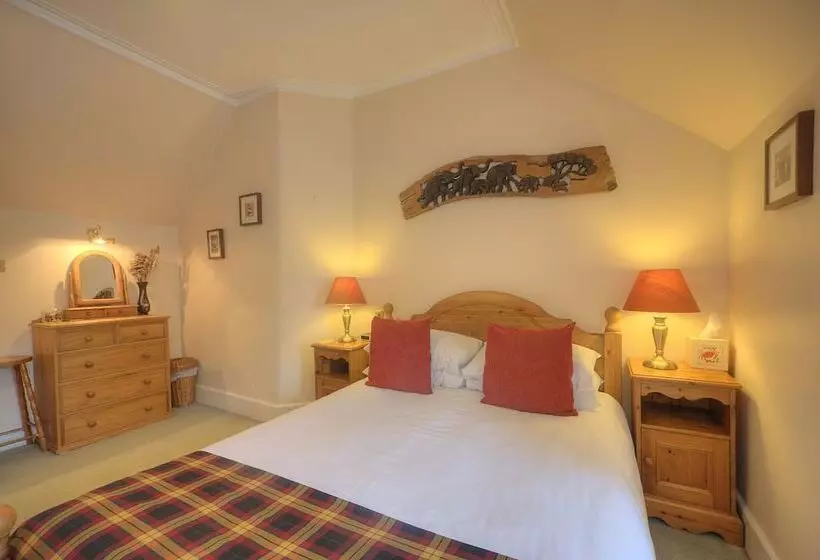スーペリアールーム, Knap Guest House