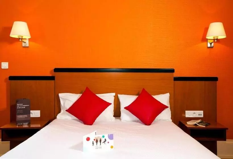ダブルベッドのスタンダードスタジオ, S & Residences  Le Metropole