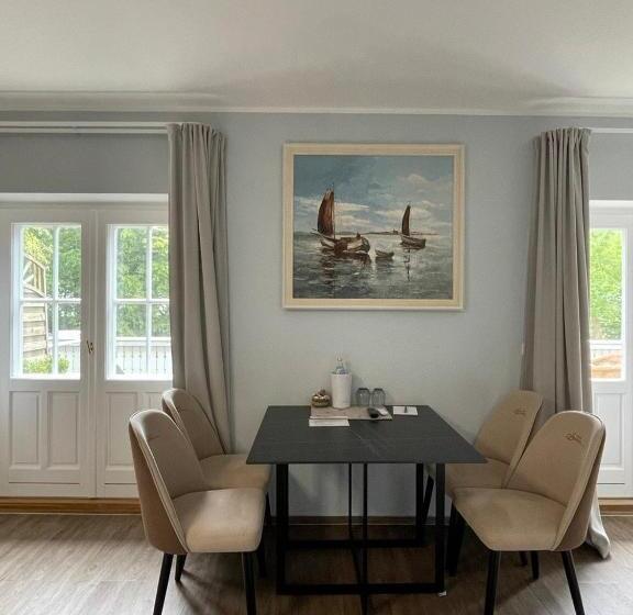 オーシャンビュースイート, Villa Seebach