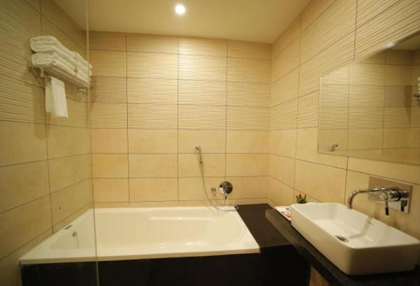 豪华房间, Amer Valley