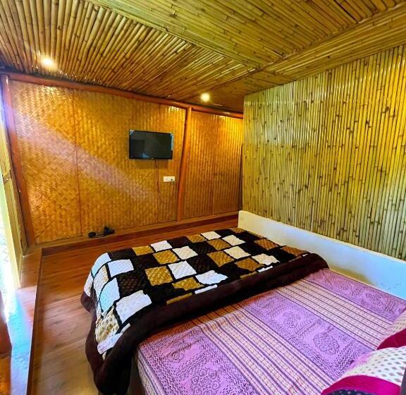 חדר דלוקס לשלושה, O Royal Tree Cafe And Resort