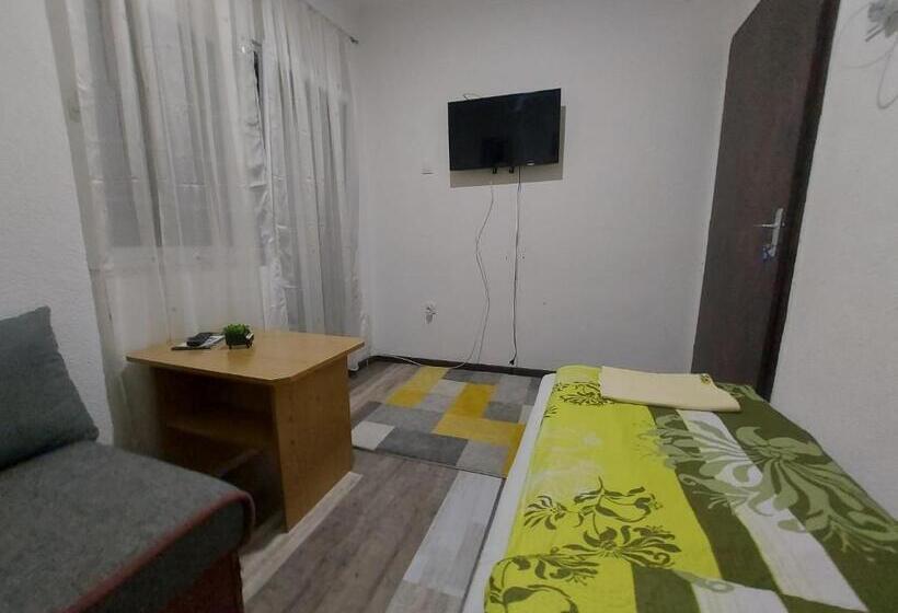 اتاق استاندارد با بالکن, Pandora S Place