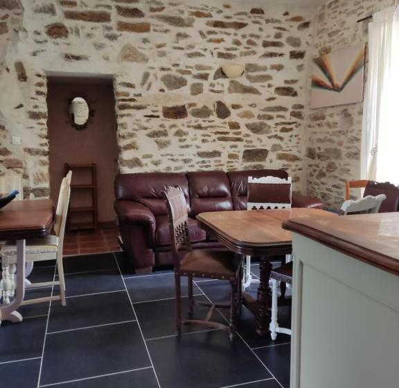 침실 1개 주택, Ardèche Chambres D Hôtes Près De Vallon Pont D Arc