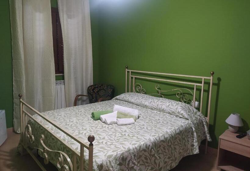 غرفة قياسية, Villa Levante