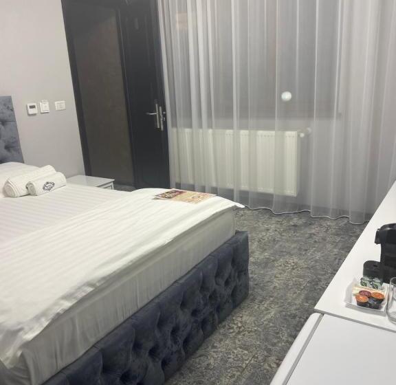 חדר סטנדרט עם מרפסת, Pensiunea Ramina