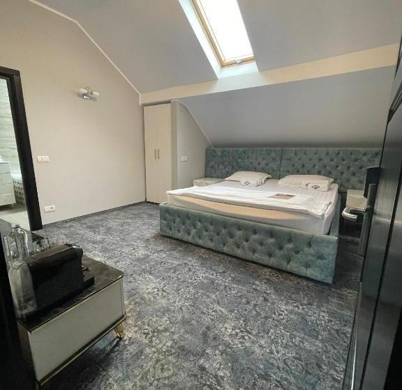 דירת חדר, Pensiunea Ramina