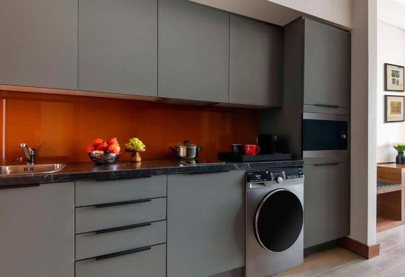 标准工作室, Swissotel Living Jeddah