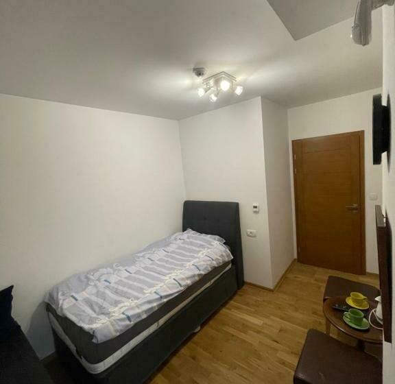 اتاق استاندارد با بالکن, Ali Rooms