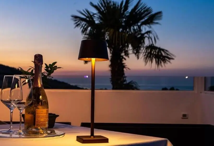 ガーデンビュースタンダードルーム, Terrazza Sul Mare