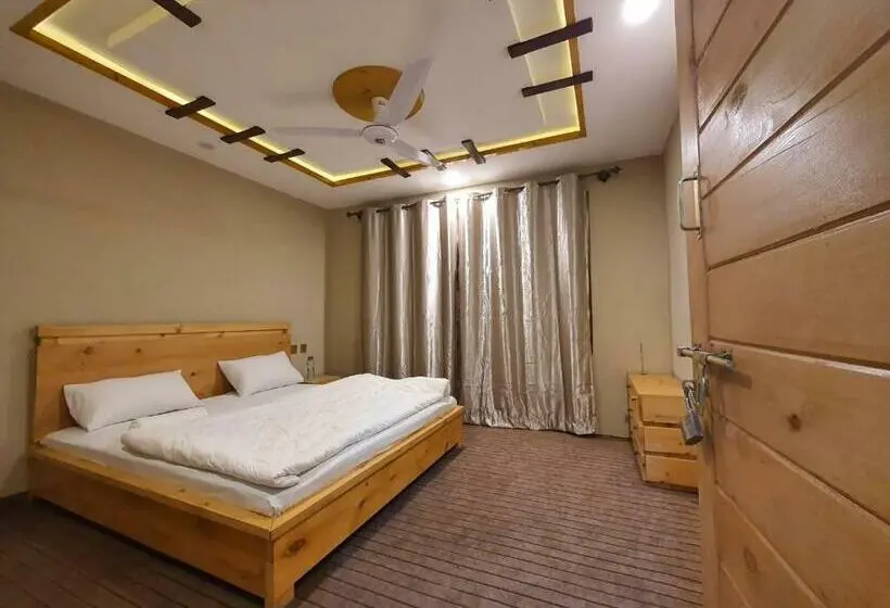 اتاق استاندارد با تخت بزرگ, Hikk Inn