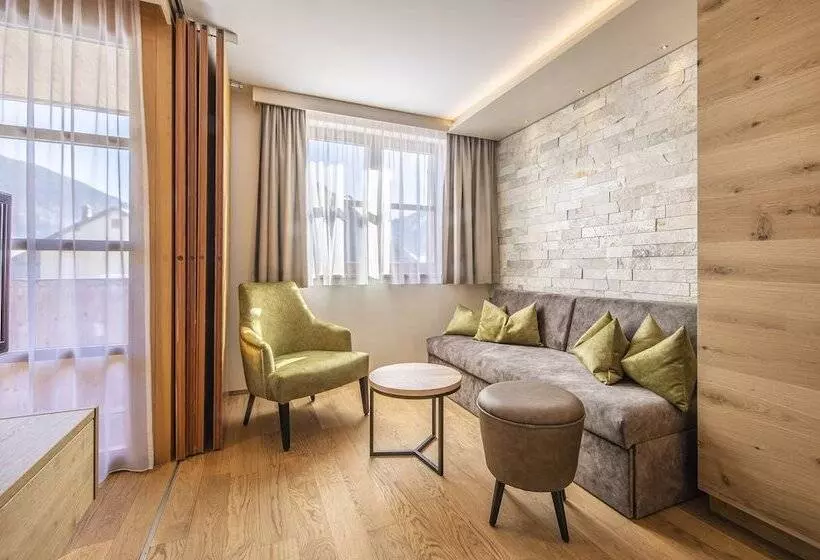 デラックスルーム, Alpen Hotel Post