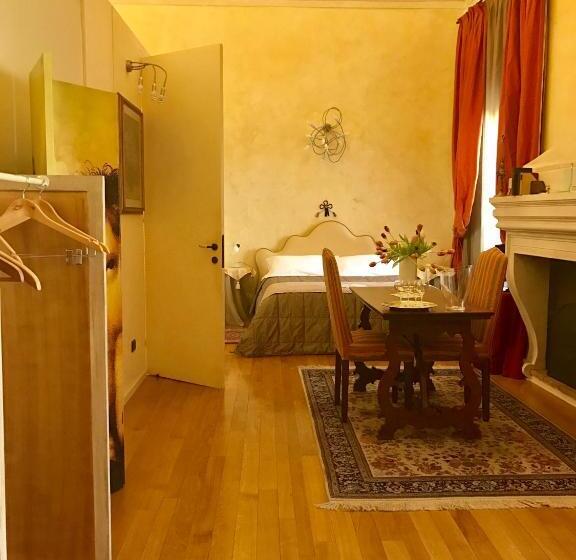 行政套房, Casa Museo Palazzo Valenti Gonzaga