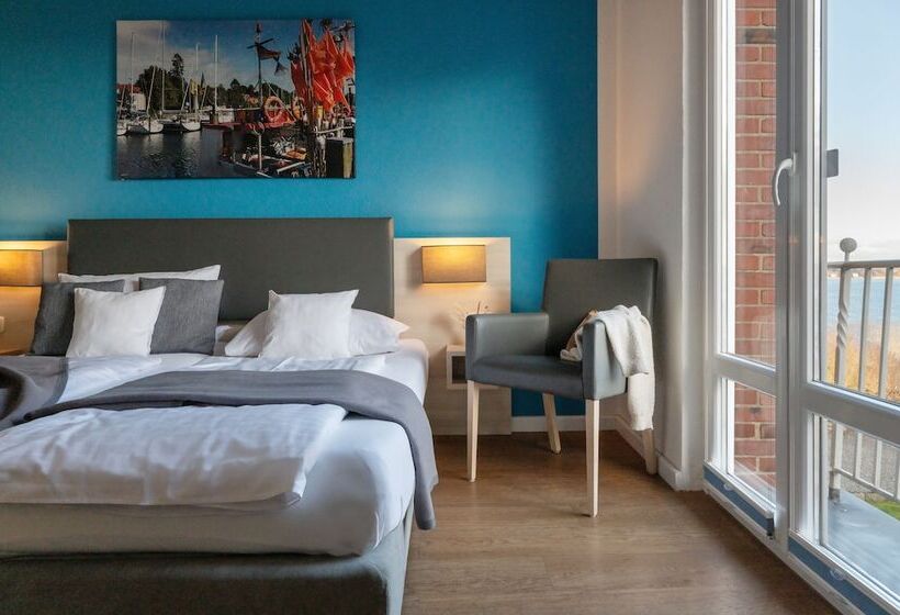 غرفة قياسية مطلّة علي البحر, Alte Fischereischule