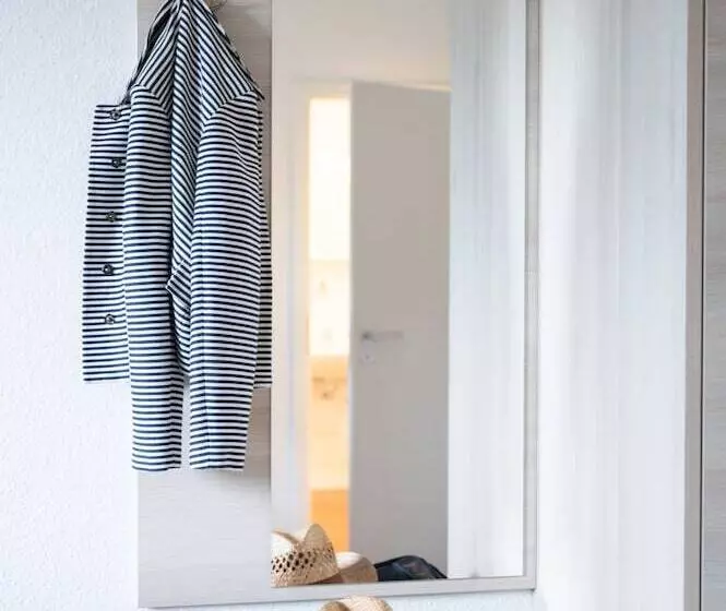 Standard Yhden Hengen Huone, Alte Fischereischule