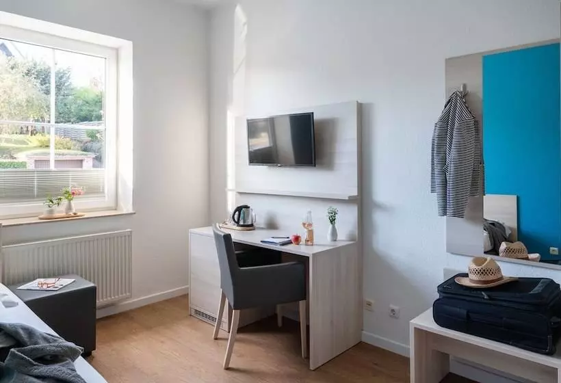 Standard Yhden Hengen Huone, Alte Fischereischule
