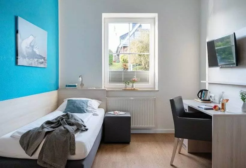 Standard Yhden Hengen Huone, Alte Fischereischule