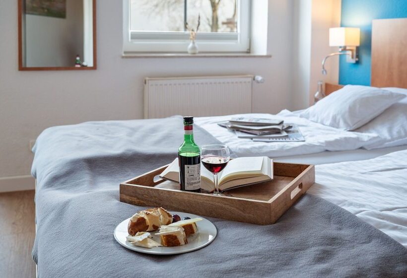 غرفة قياسية مطلّة علي البحر, Alte Fischereischule