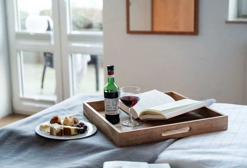 غرفة قياسية مطلّة علي البحر, Alte Fischereischule