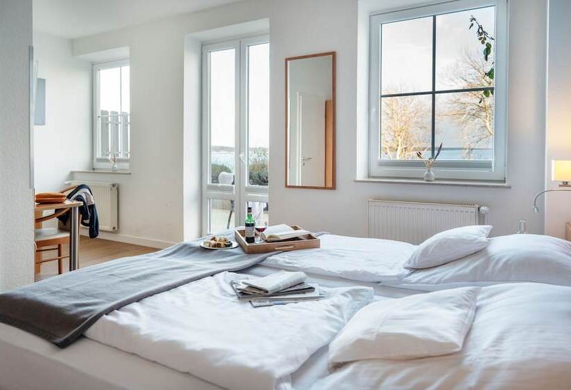 غرفة قياسية مطلّة علي البحر, Alte Fischereischule