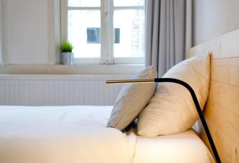 Номер Стандарт Индивидуальный, Beez