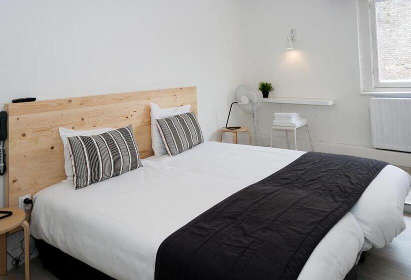 Номер Basic, Beez