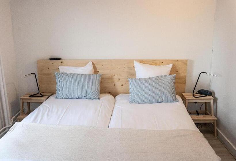 Номер Комфорт, Beez