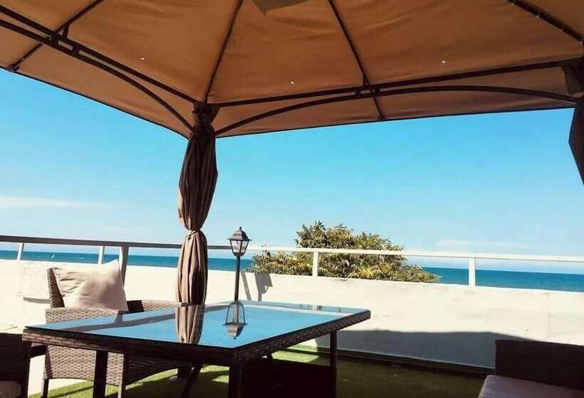 اتاق استاندارد, Butterfly Wellness & Spa