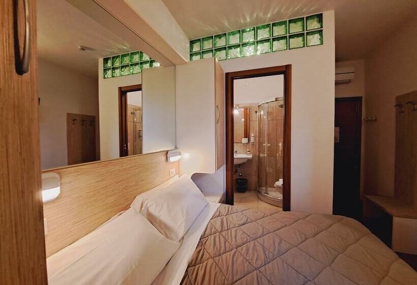 اتاق استاندارد, Butterfly Wellness & Spa