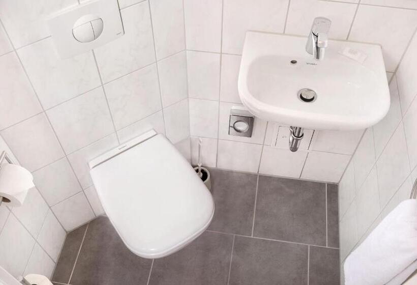 غرفة سوبيريور, Centra