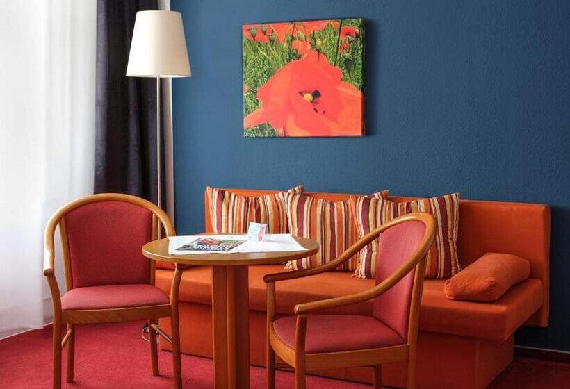 غرفة سوبيريور, Centra