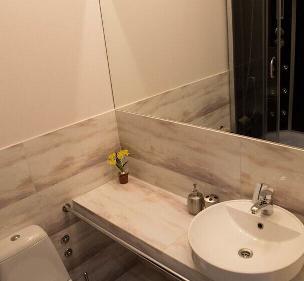 سوییت جونیور, Elegant