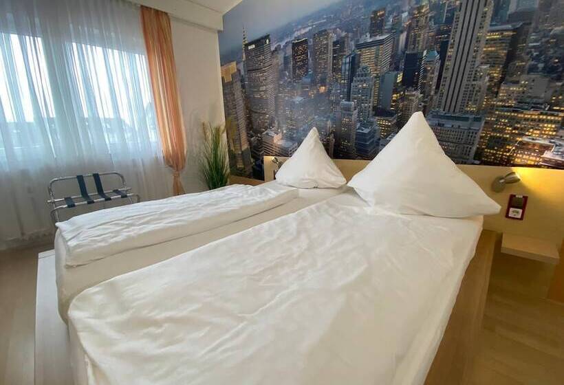 Номер Стандарт, Europa