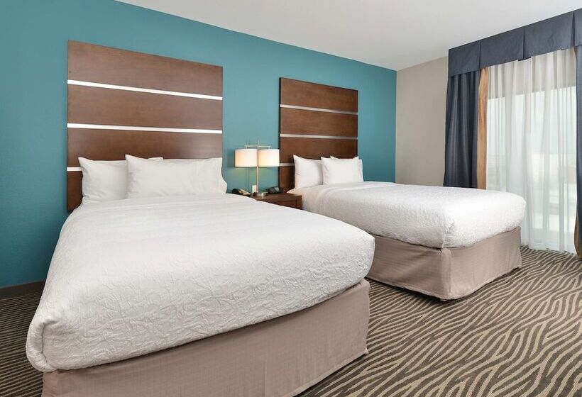 스탠다드 룸 더블 침대 2개, Hampton Inn & Suites Des Moines Downtown