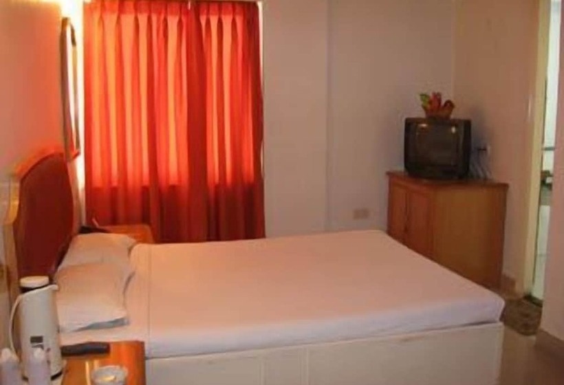 غرفة ديلوكس, Kanchandeep