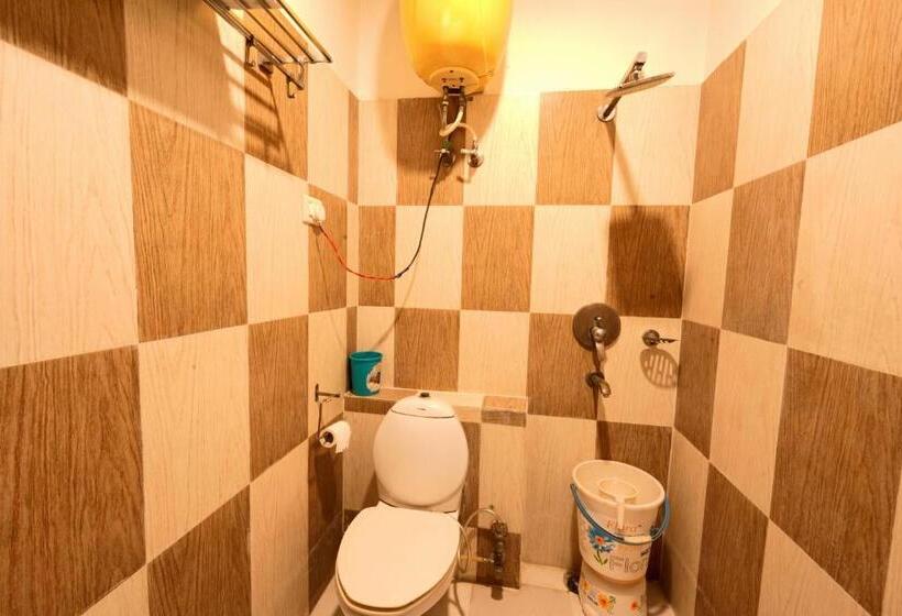 اتاق پرمیوم, Moon Light Bhimtal