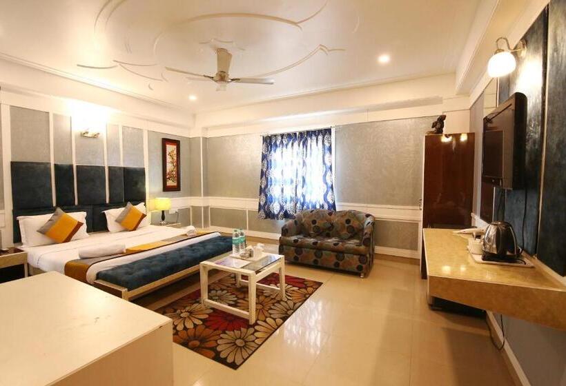 غرفة كلاسيكية, Moon Light Bhimtal