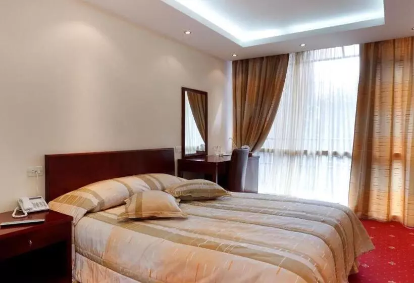 اتاق راحتی, Best Resort Aghveran