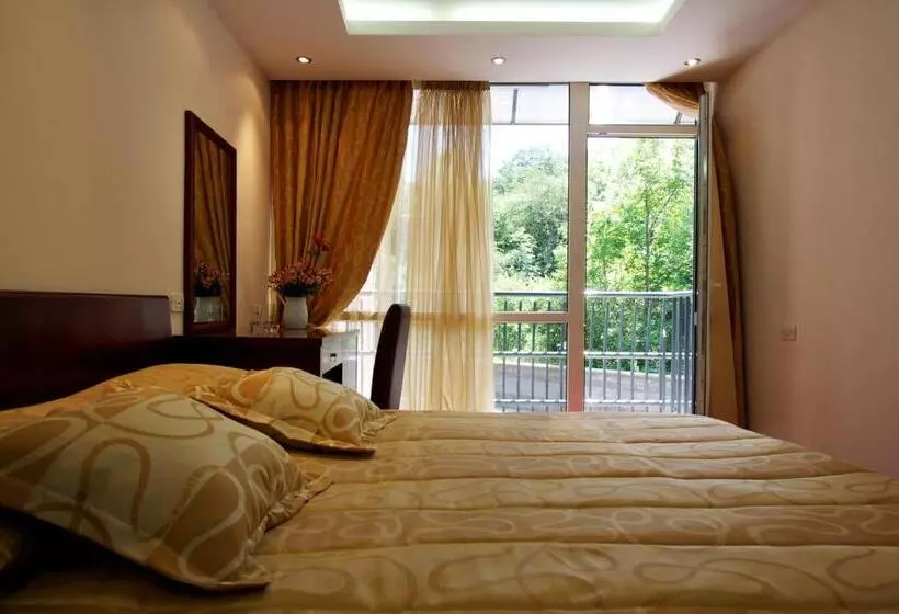 اتاق راحتی, Best Resort Aghveran