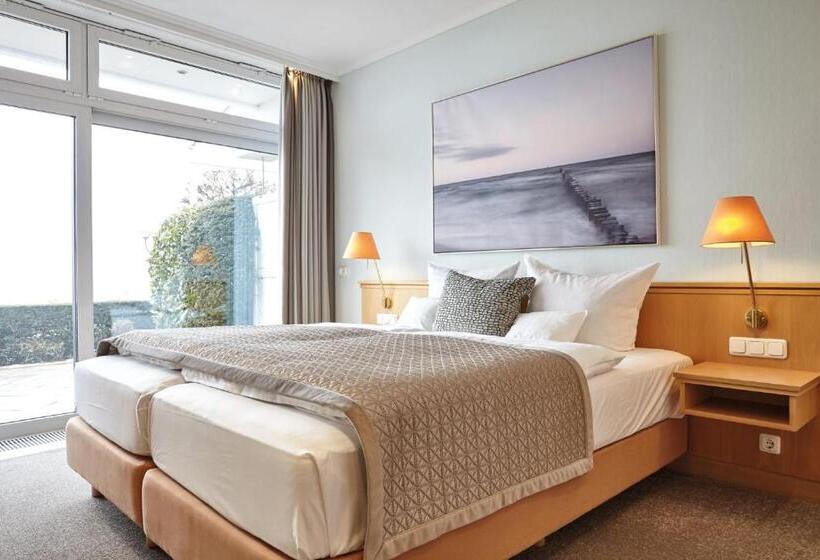 2 Bedrooms Suite Sea View, Strandidyll