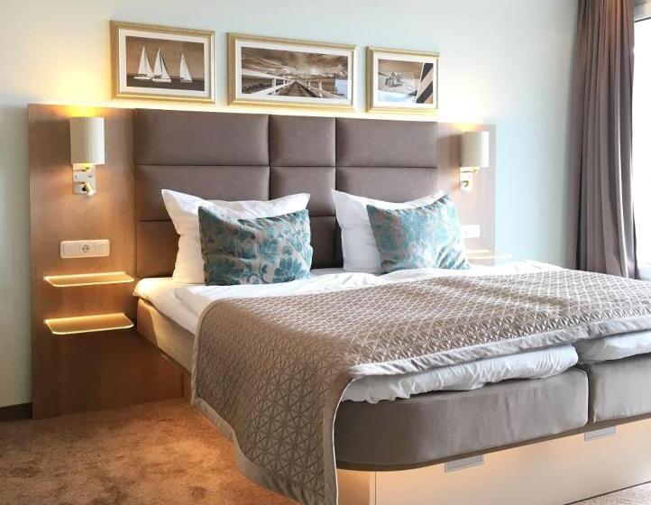 2 Bedrooms Suite Sea View, Strandidyll