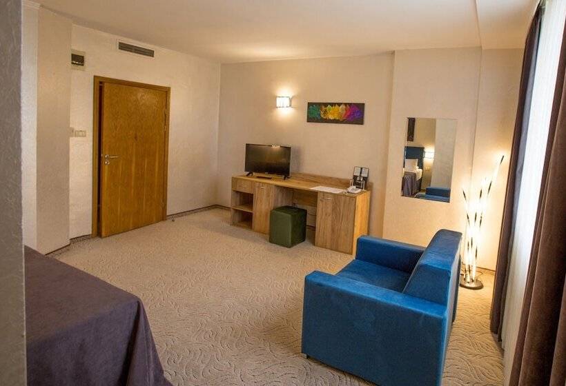 غرفة قياسية, Terra Europe Brontes