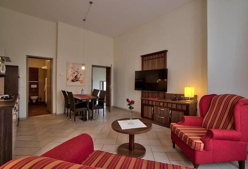 Family Suite, Wald